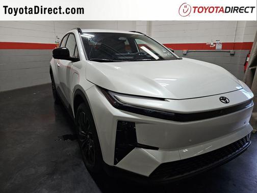 Wind Chill Pearl 2026 Toyota C-HR XSE