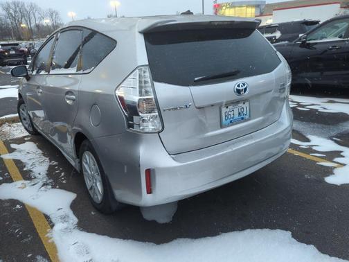 2013 Toyota Prius v Three