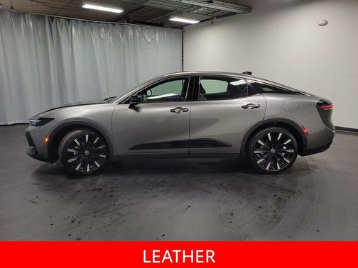 2024 Toyota Crown Platinum