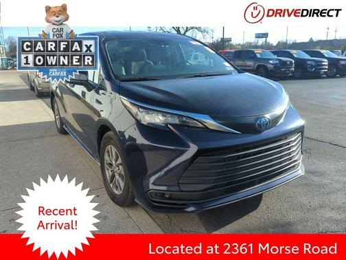 2023 Toyota Sienna LE