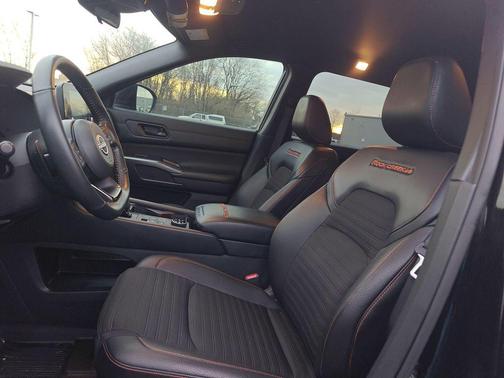 2024 Nissan Pathfinder Rock Creek 4WD