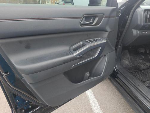 2024 Nissan Pathfinder Rock Creek 4WD