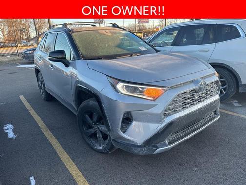 2020 Toyota RAV4 Hybrid SE
