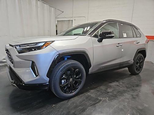 2025 Toyota RAV4 Hybrid SE