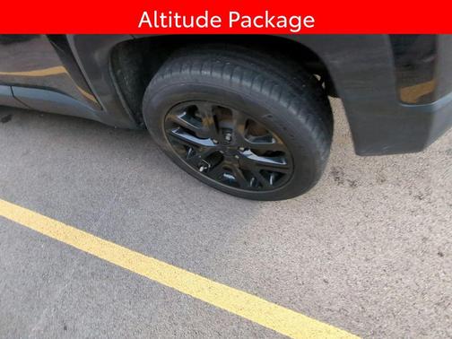 2017 Jeep Renegade Altitude