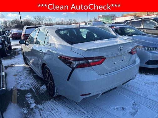 2022 Toyota Camry SE