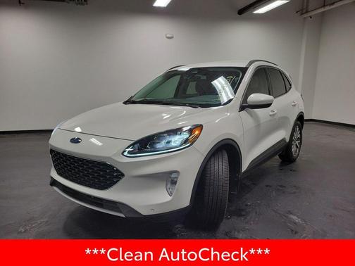 2022 Ford Escape Titanium