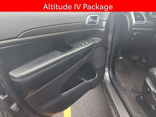 2018 Jeep Grand Cherokee Altitude