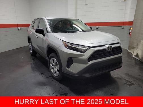 2025 Toyota RAV4 LE