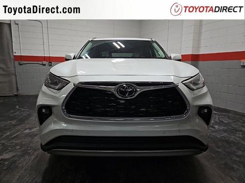 2025 Toyota Highlander Hybrid Platinum