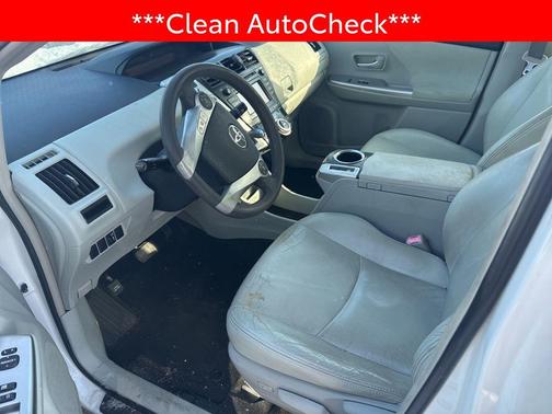 2013 Toyota Prius v Three