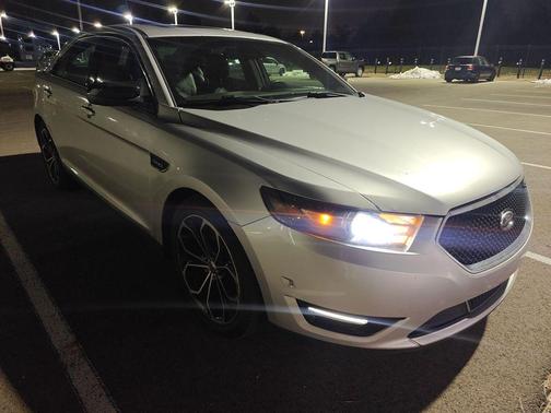 2013 Ford Taurus SHO