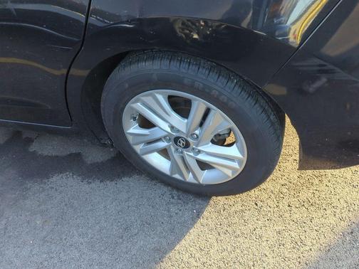 2019 Hyundai ELANTRA Value Edition