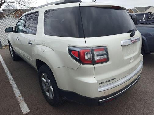 2015 GMC Acadia SLE-2