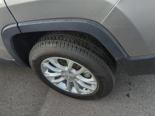 2021 Jeep Cherokee Latitude