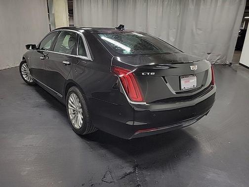 2018 Cadillac CT6 PLUG-IN Base