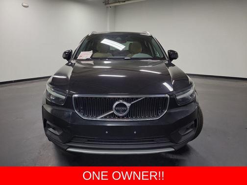 2019 Volvo XC40 T5 Momentum