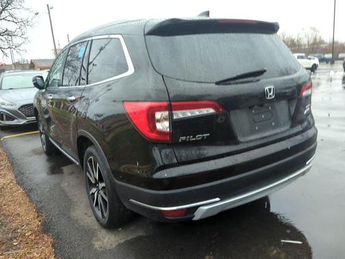 2021 Honda Pilot Touring 8-Passenger