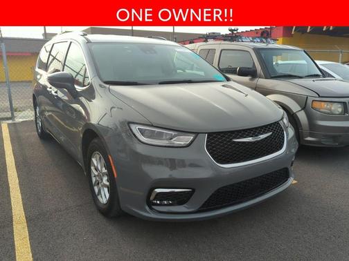 2021 Chrysler Pacifica Touring-L