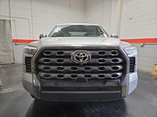2025 Toyota Tundra Hybrid Platinum