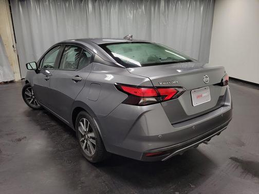 2021 Nissan Versa 1.6 SV