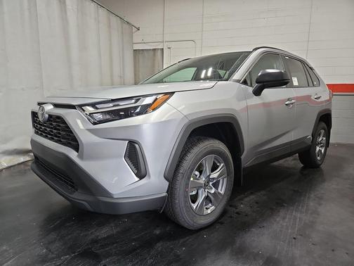 2025 Toyota RAV4 Hybrid LE