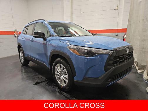 2026 Toyota Corolla Cross LE