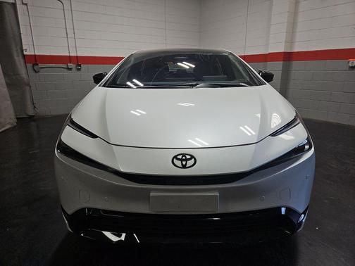 Wind Chill Pearl 2026 Toyota Prius Plug-In Hybrid Nightshade