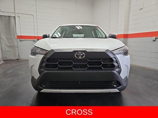 Wind Chill Pearl 2026 Toyota Corolla Cross L
