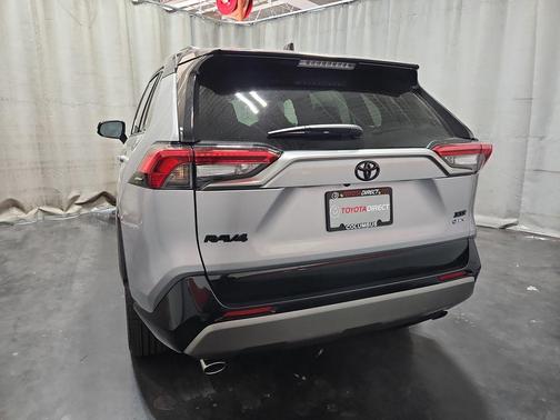 2025 Toyota RAV4 Hybrid SE