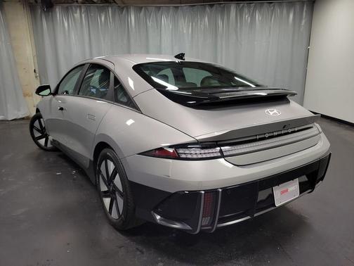 2024 Hyundai IONIQ 6 SE