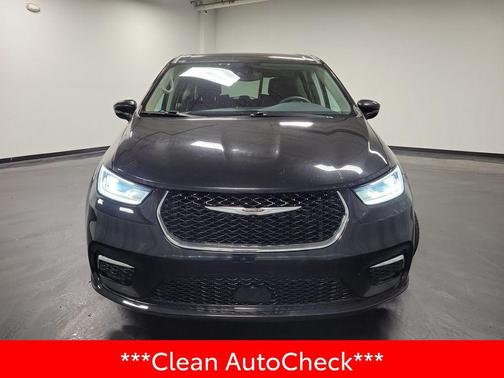 2022 Chrysler Pacifica Hybrid Touring L