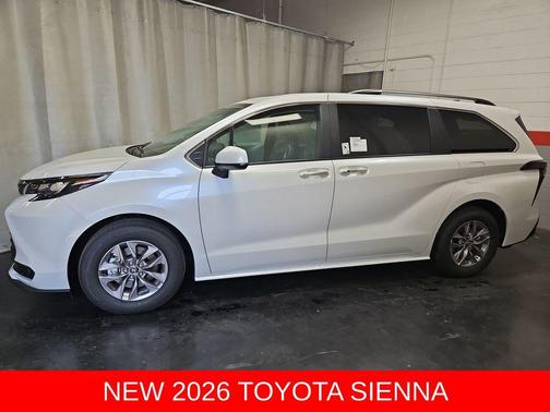 Wind Chill Pearl 2026 Toyota Sienna XLE