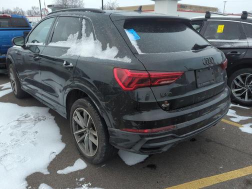 2022 Audi Q3 45 S line Premium Plus
