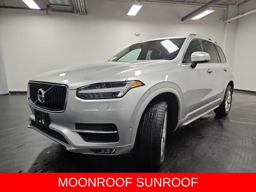 2018 Volvo XC90 T6 Momentum