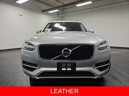 2018 Volvo XC90 T6 Momentum
