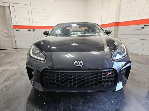 2025 Toyota GR86 Premium