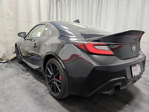2025 Toyota GR86 Premium
