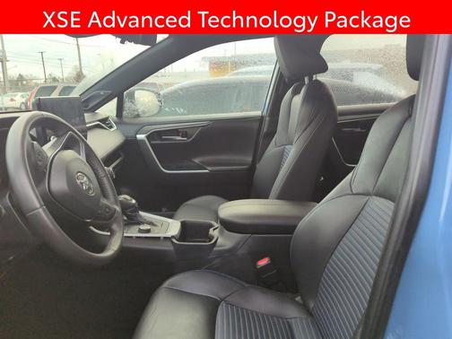 2023 Toyota RAV4 Hybrid SE