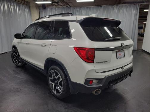 2023 Honda Passport AWD Elite