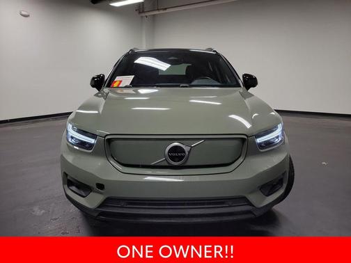 2021 Volvo XC40 Recharge Pure Electric P8