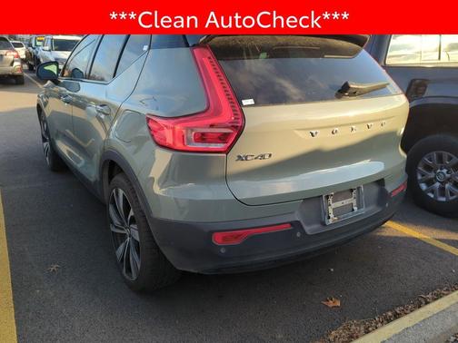 2021 Volvo XC40 Recharge Pure Electric P8