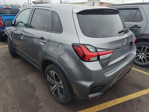 2022 Mitsubishi Outlander Sport SE