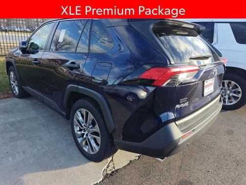 2021 Toyota RAV4 XLE Premium