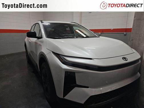 Wind Chill Pearl 2026 Toyota C-HR SE