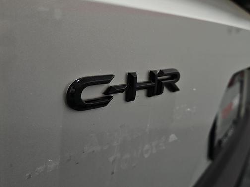 Wind Chill Pearl 2026 Toyota C-HR SE