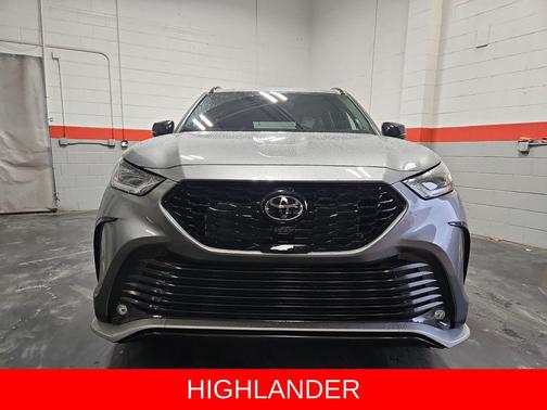 2026 Toyota Highlander XSE
