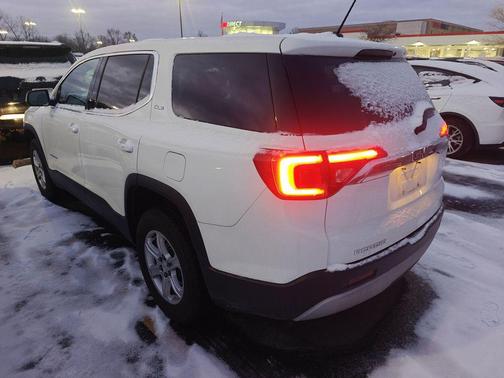 2019 GMC Acadia SLE-1