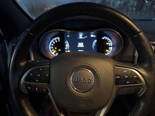 2021 Jeep Grand Cherokee Laredo