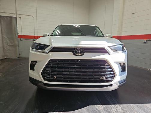 2026 Toyota Grand Highlander Hybrid Limited
